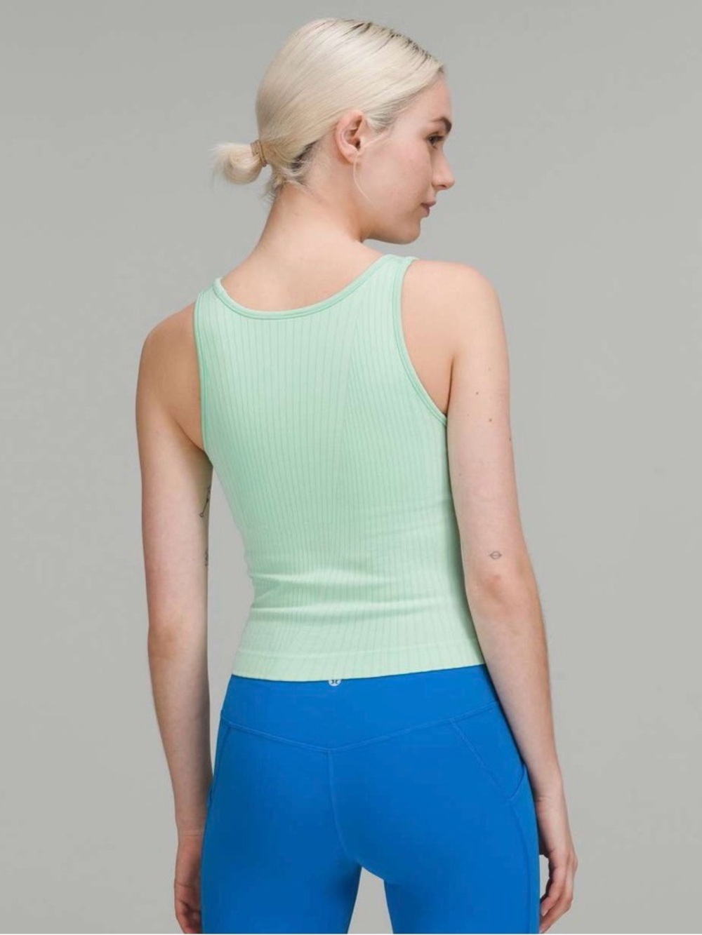 Lululemon Ebb to Street Cropped Racerback Tank Top Sz 8 Rib Map Wild Mint